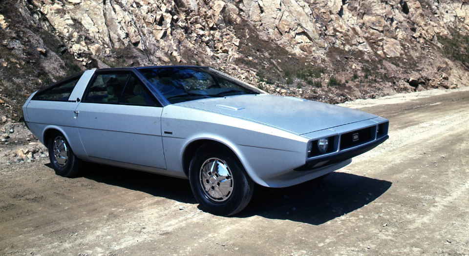 Three-quarter view of the Hyundai Pony Coupé Concept